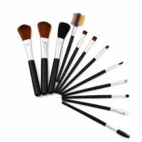 MAKEUP BRUSHES