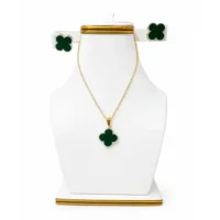 TOPS AND NECKLACE