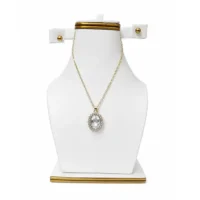 TOPS AND NECKLACE