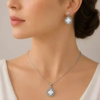NECKCHAIN AND TOPS SET